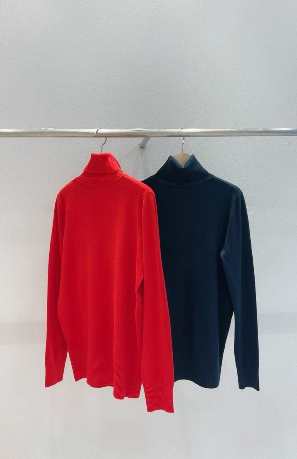 顯白色系高領針織上衣 / 2色