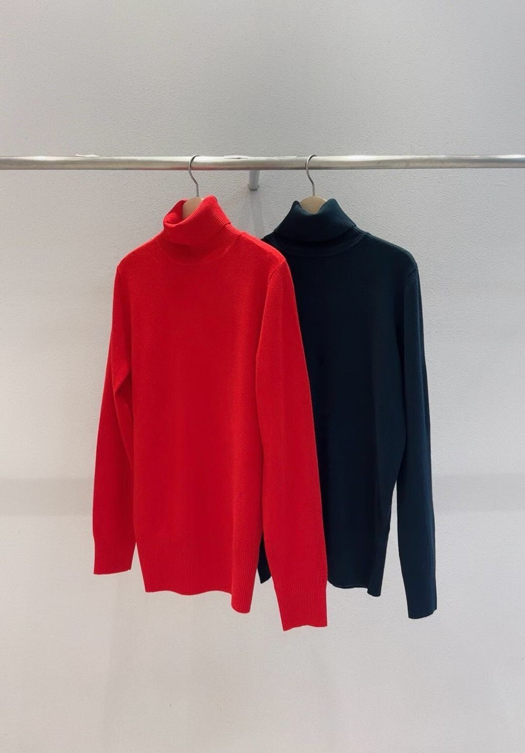 顯白色系高領針織上衣 / 2色