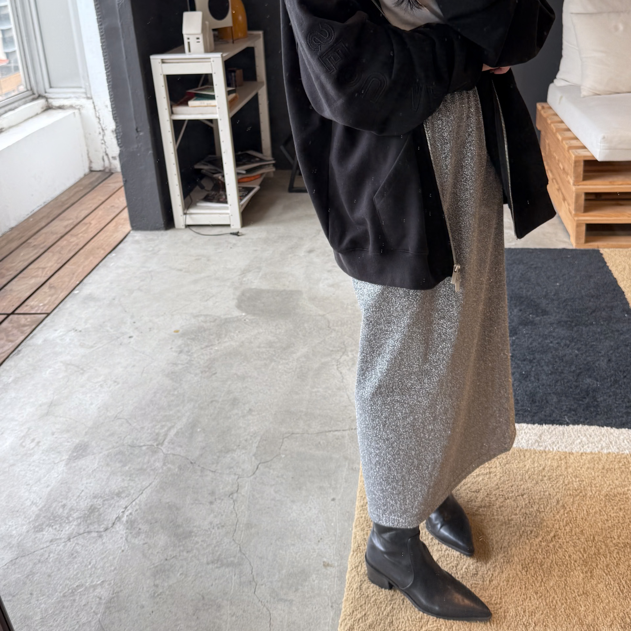 D42全場焦點銀灰細閃裙