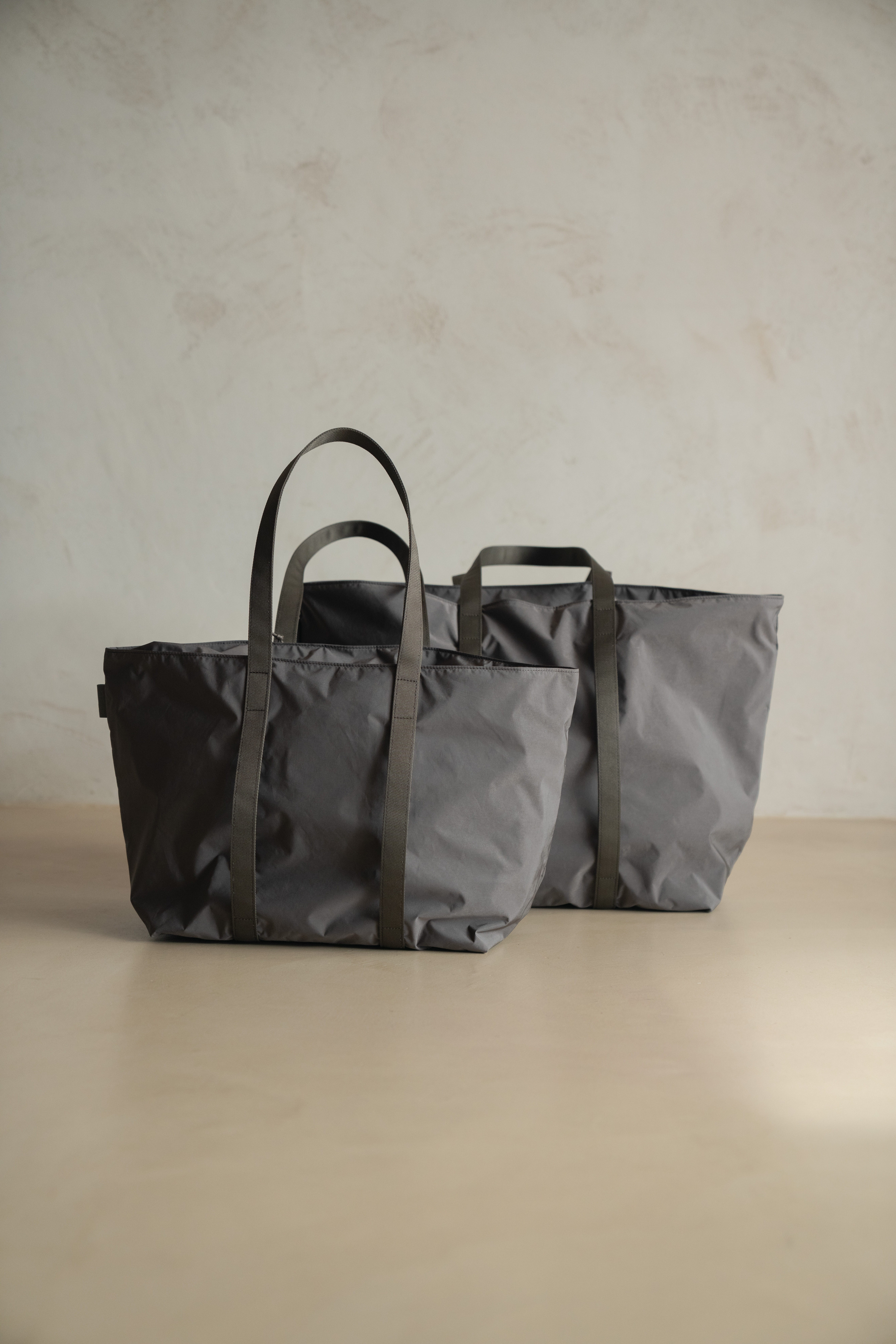 AMIACALVA SPLIT YARN TOTE - M/ L