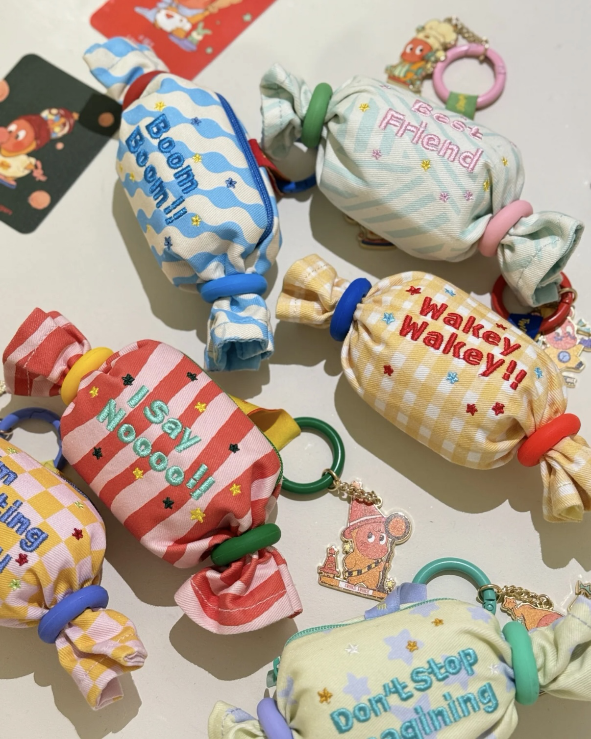 <官方正版>POPMART 泡泡瑪特 TWINKLE TWINKLE 迷你包系列 糖果包 盲盒 星星人 吊飾 掛件 小包