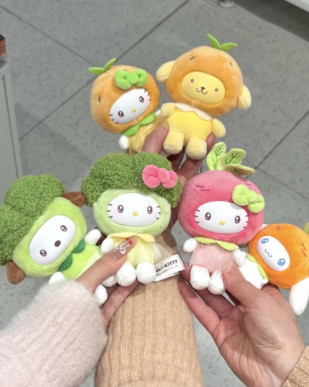 SANRIO 三麗鷗家族 蔬果MINI系列 水果 蔬菜 吊飾 鑰匙圈 盲盒 HELLO KITTY 大耳狗 帕恰狗 布丁狗 美樂蒂 酷洛米 / 預購