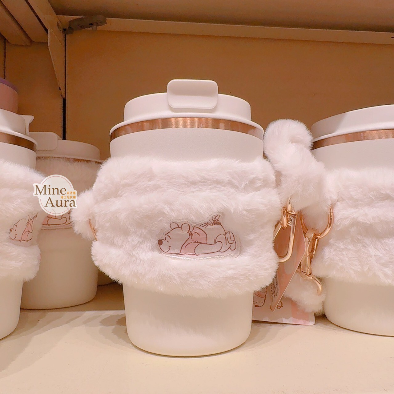 小熊維尼 Winnie the Pooh 圖案 隨身 水杯 水壺 隨行杯 + 毛毛手提杯套 -香港迪士尼樂園