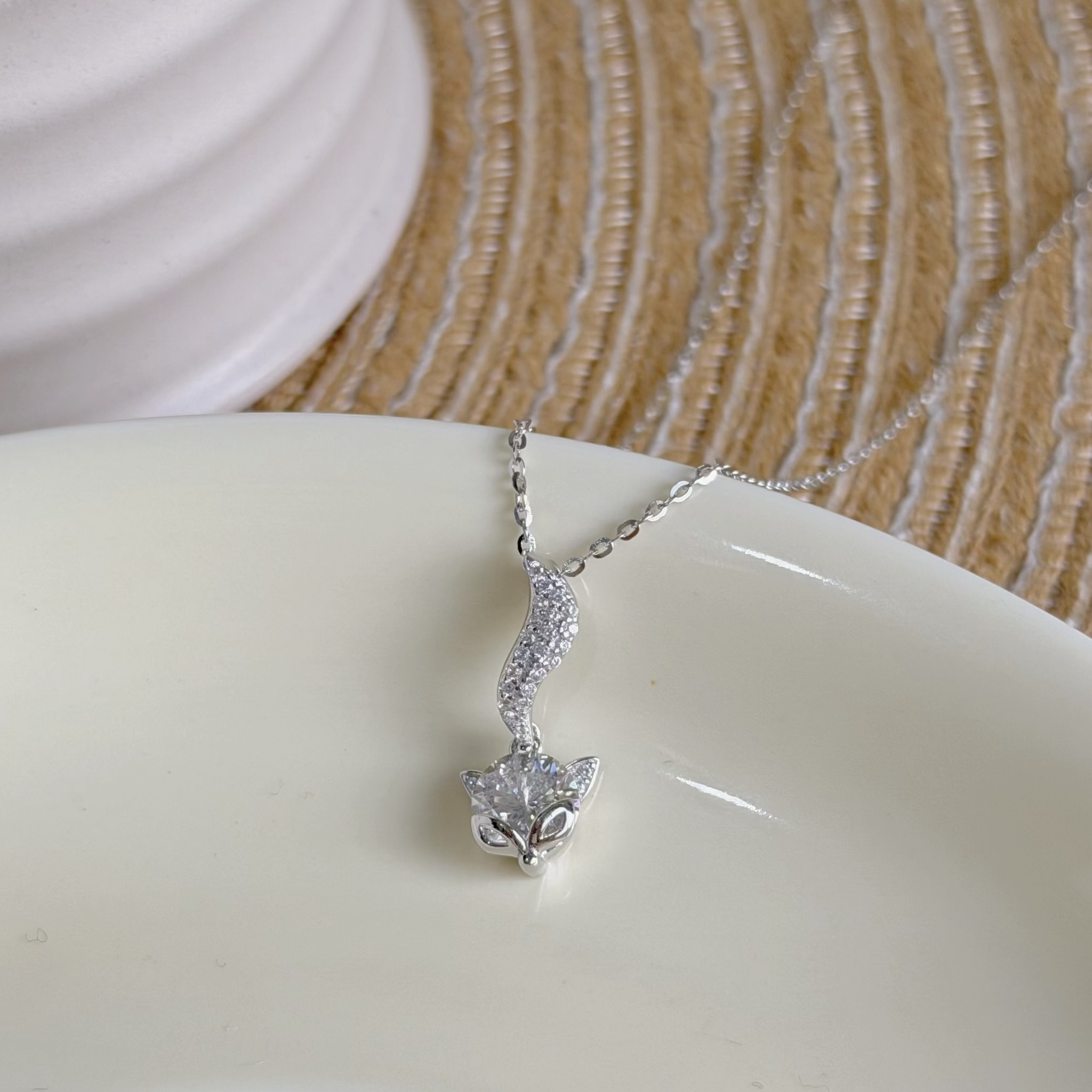 Y306【輕奢】莫桑石小狐狸滿鑽鎖骨鏈