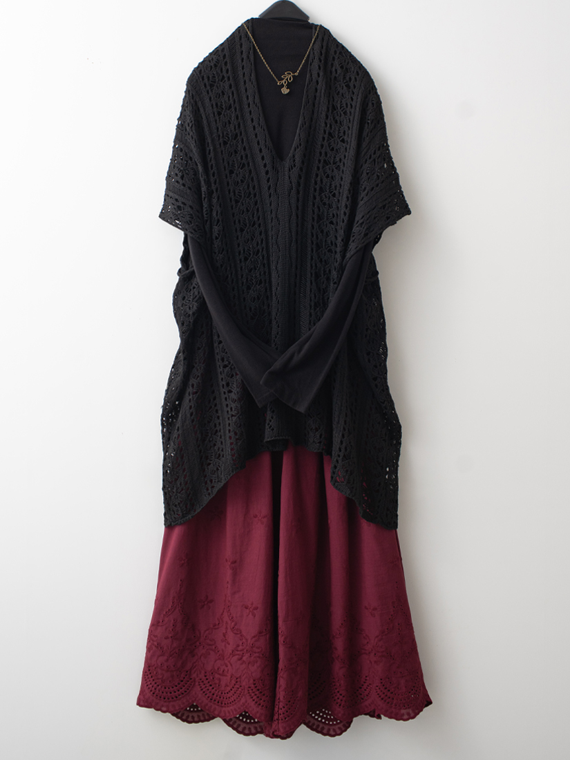 簍空提花針織罩衫棉絨立領內搭繡花寬褲組合