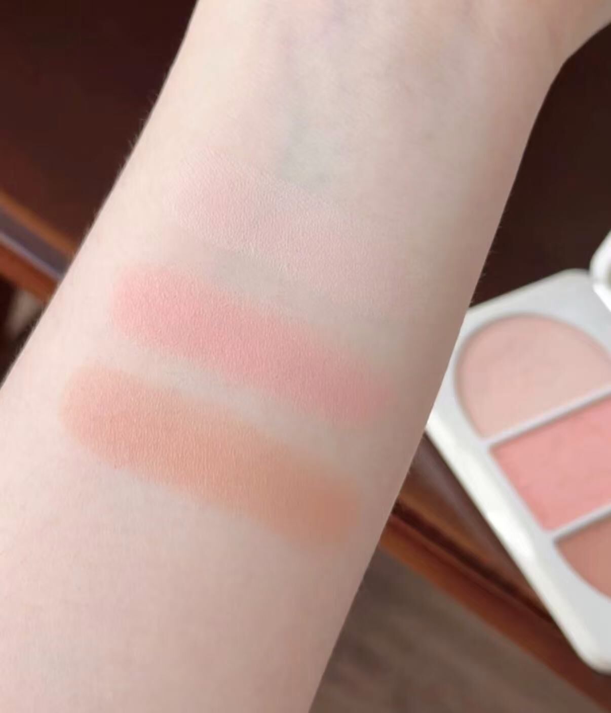 Jill Leen 蠟筆小新聯名三色腮紅  ˚