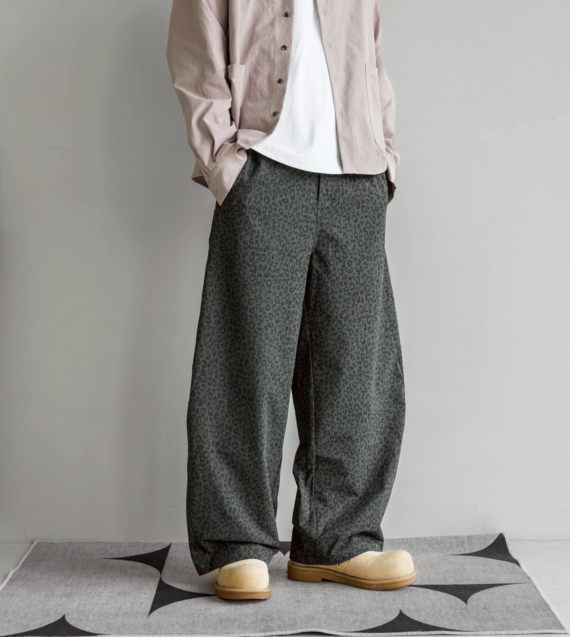 Doupicks 豹紋彈力彎刀長褲 日系選品 SB8018