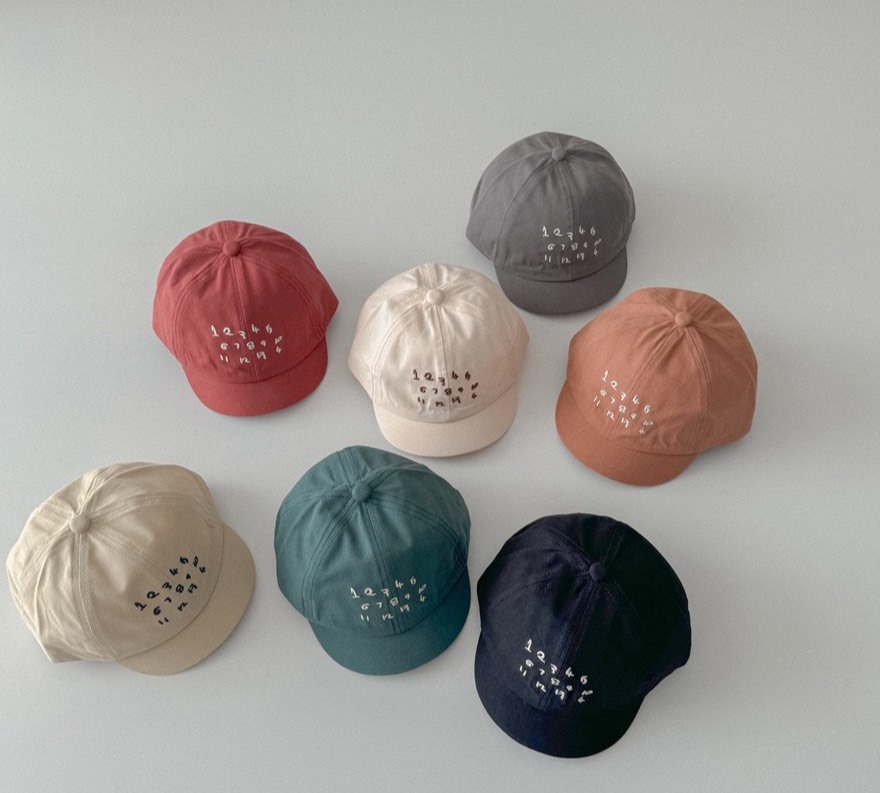 韓版數字刺繡鴨舌帽