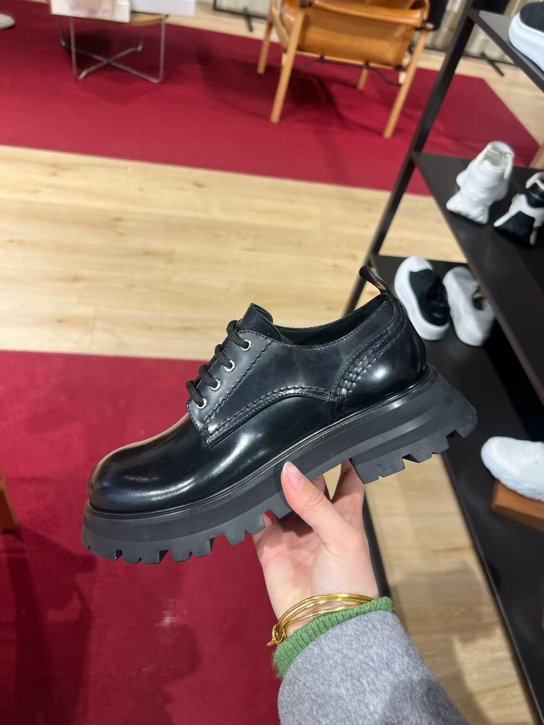 Outlet Mcqueen Loafers