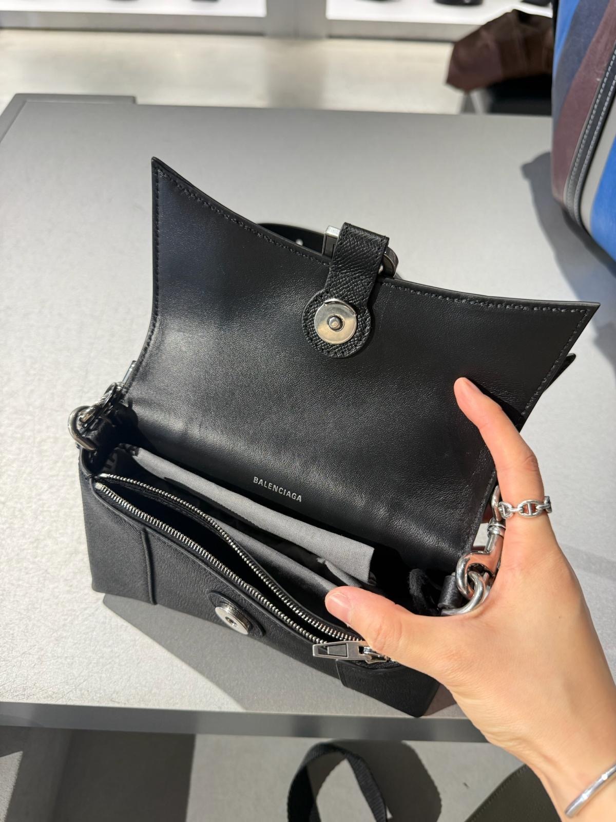 Outlet Balenciaga Downtown Soft Bag