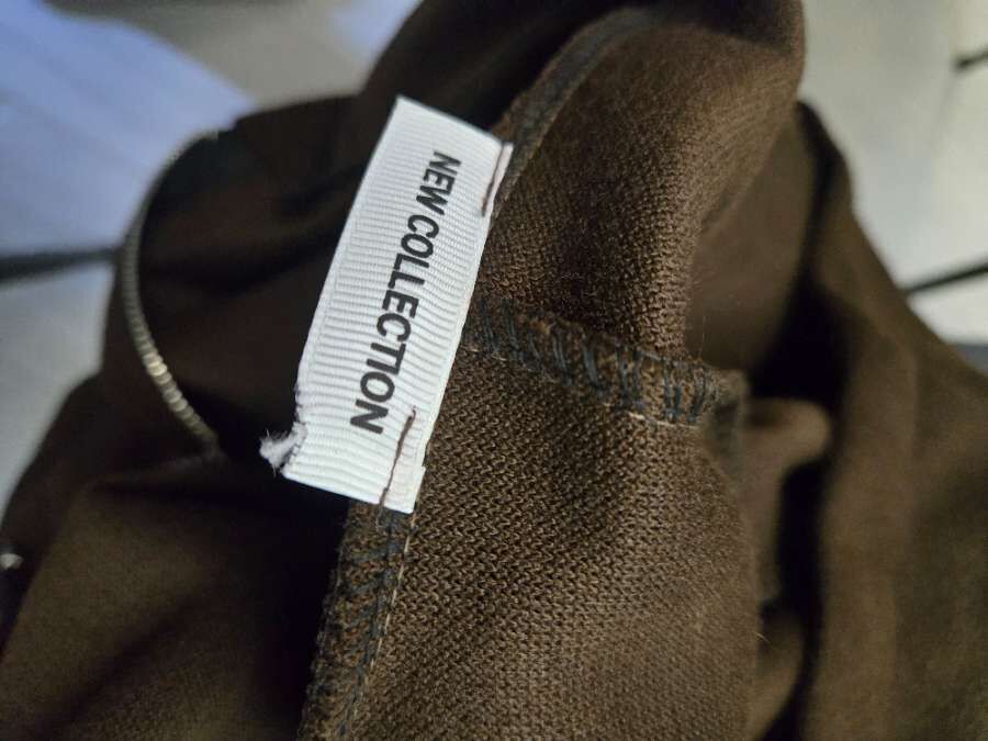 【現貨瑕疵貨品】意大利 拉鍊長身外套 啡色 (HC0252)