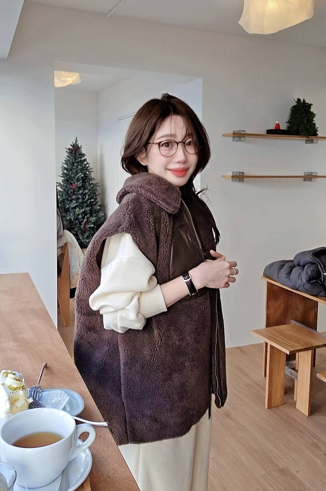 CP5301 時髦帥氣羔羊毛毛馬甲大衣(深巧克力棕)