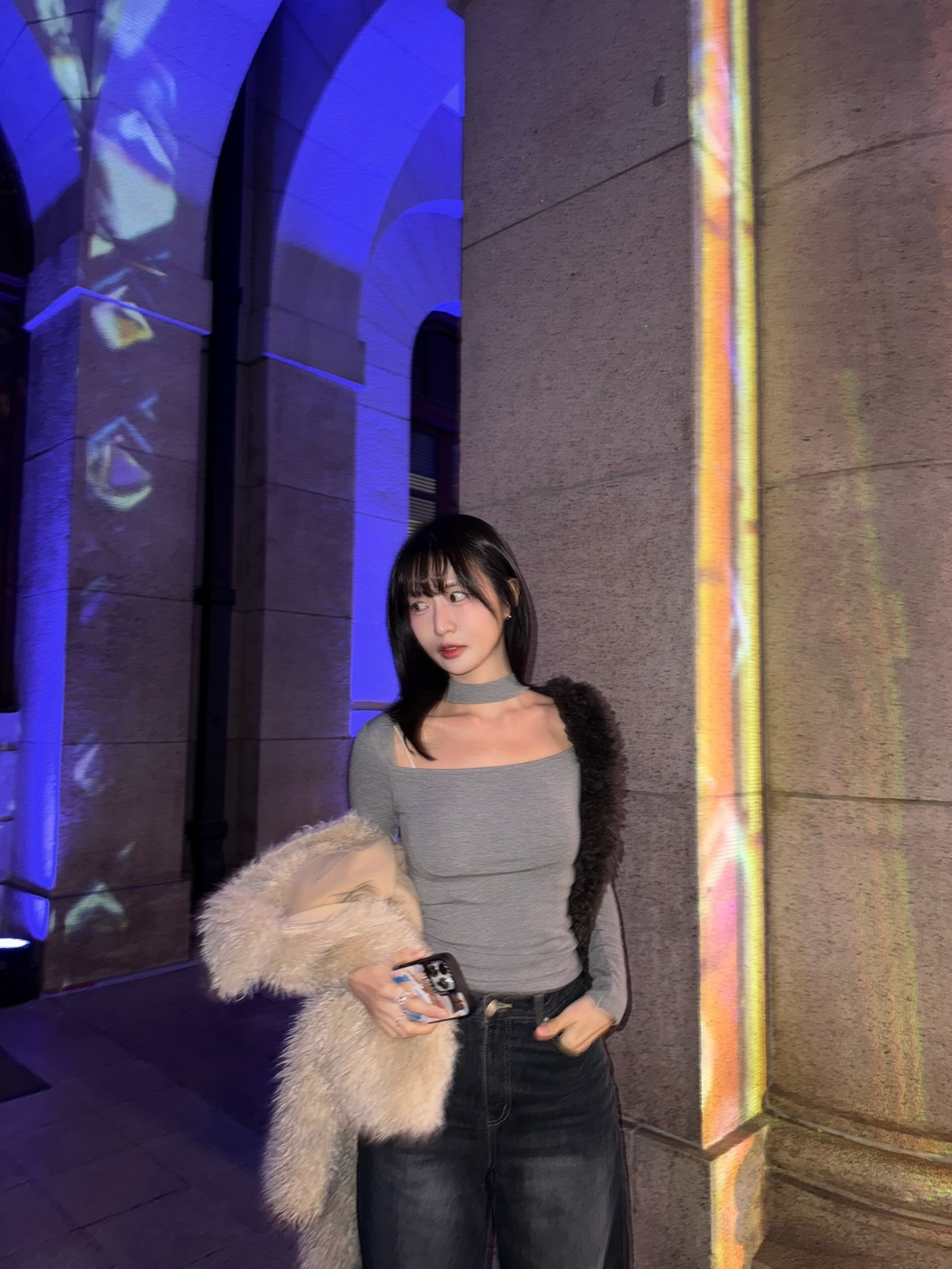 (訂購)內毛毛掛帶BRA TOP上衣 T0101(黑/白/啡/灰)