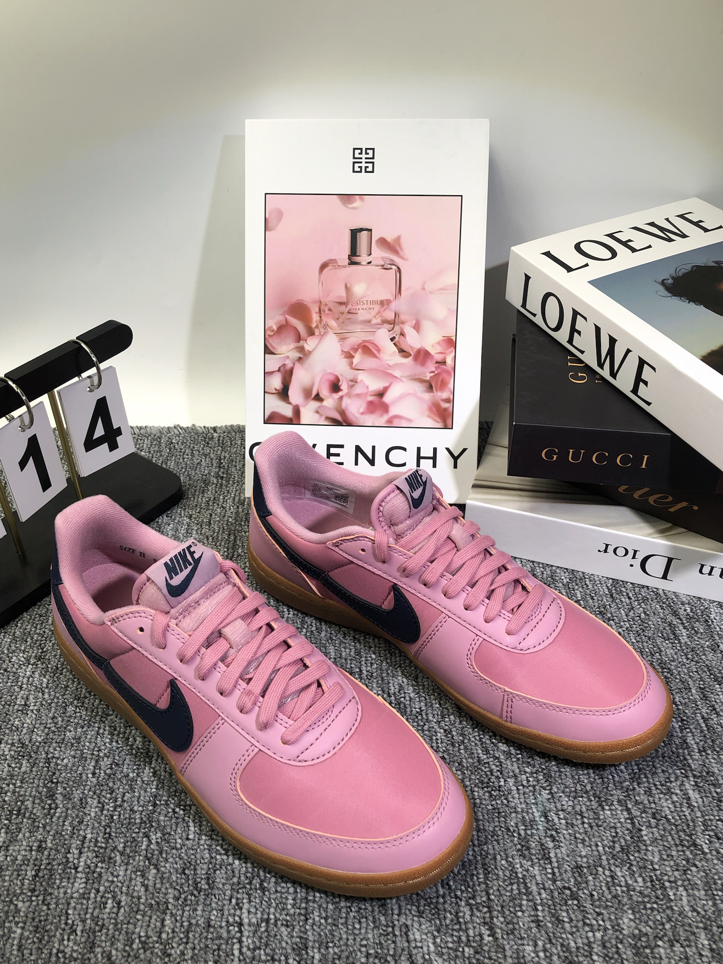 代購-Lisa 同款  NIKE FIELD GENERAL 82 粉紅櫻花 德訓鞋 草莓熊 FZ5593-600