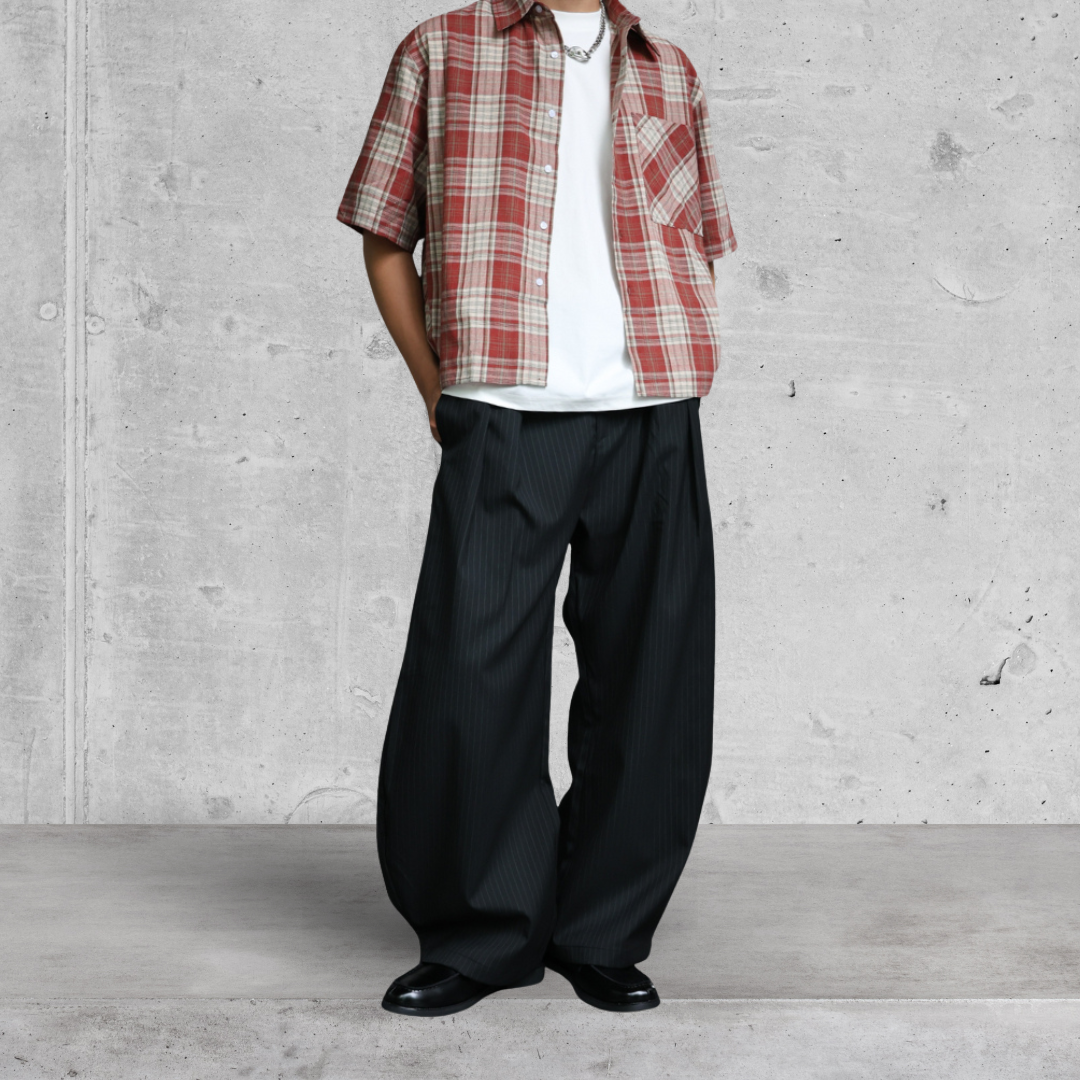 （現貨）P036 美式 前活摺設計 條紋 西裝 彎刀褲