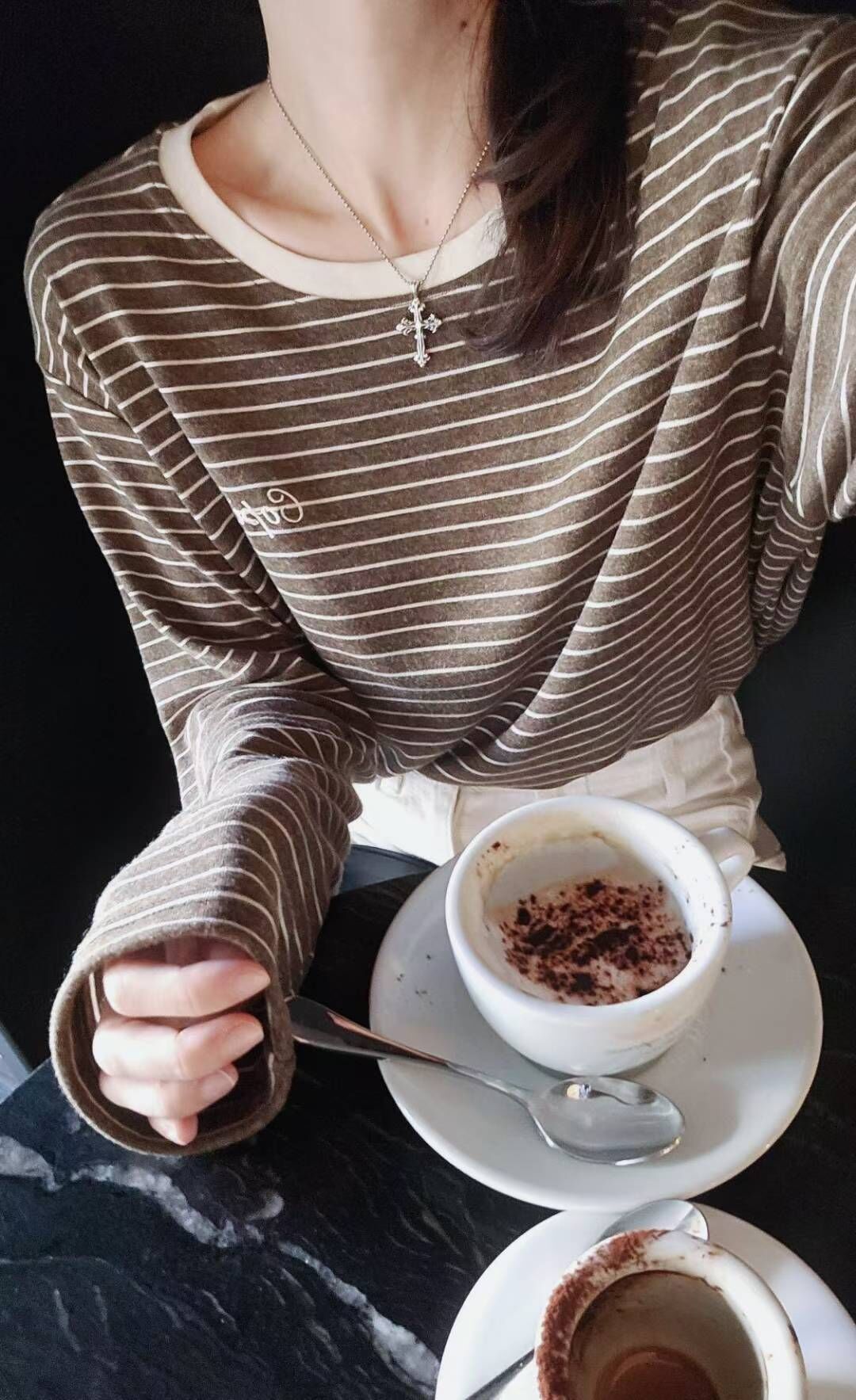 CP5325 品牌刺繡麻糬條紋T