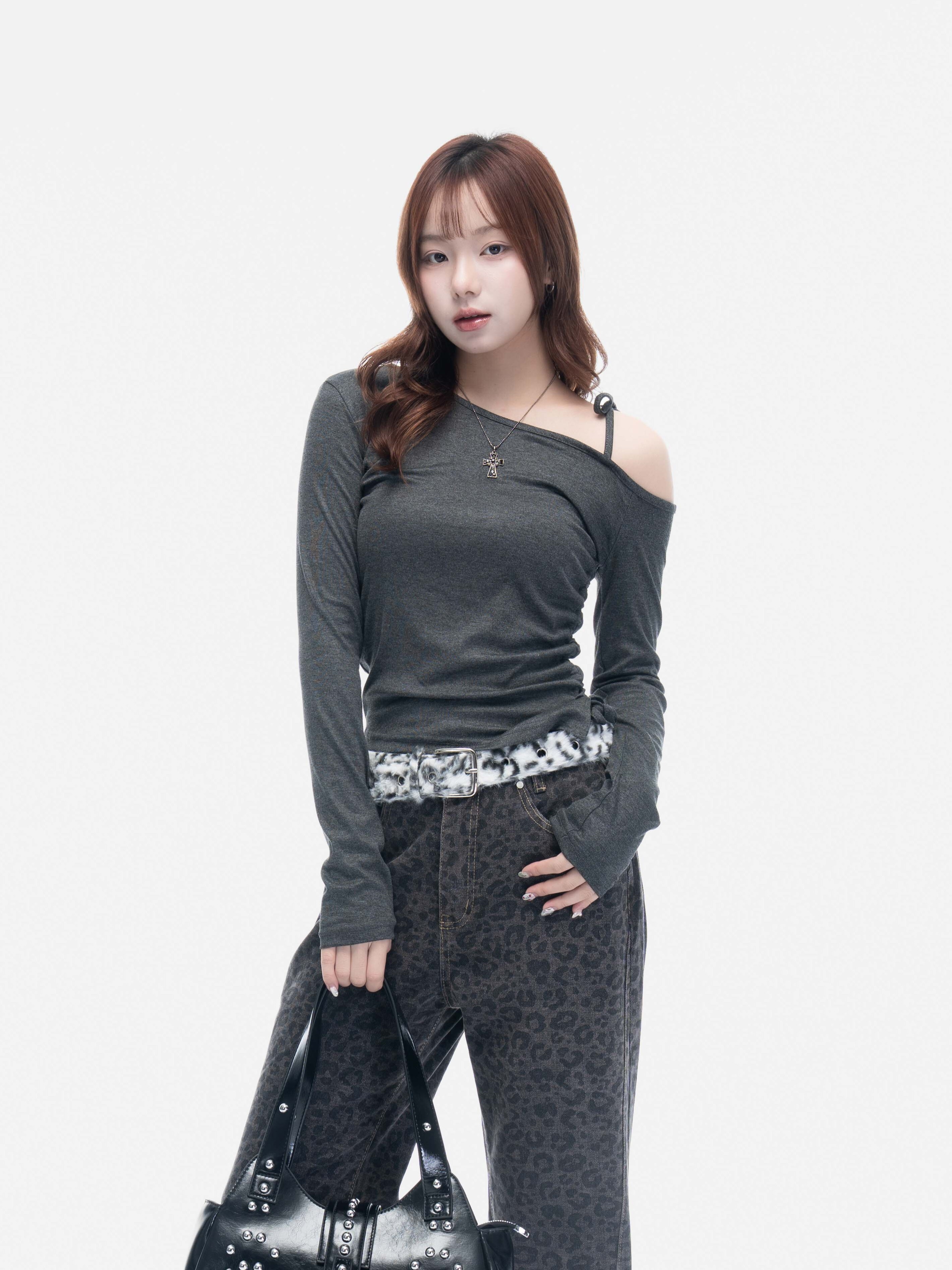 VIVID 法式晚宴 側抓皺 綁帶 斜肩 薄長袖