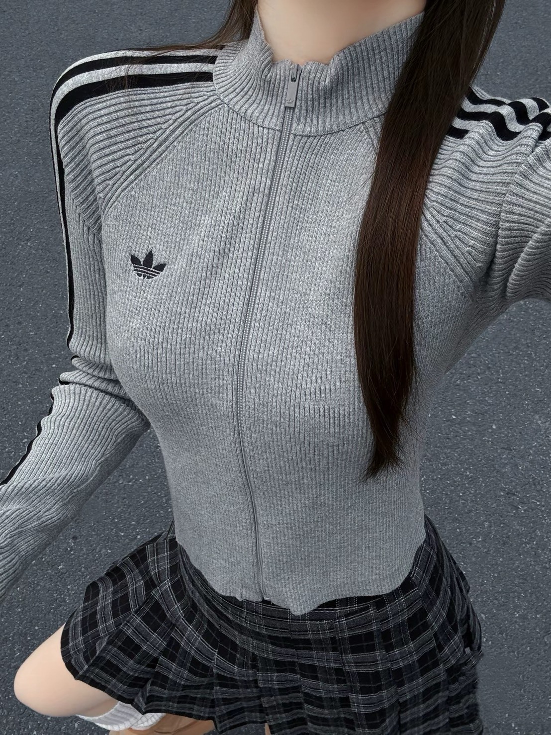 【預購】ADIDAS ORIGINALS 修身針織開衫 ADICOLOR SLIM KNIT TRACK TOP 灰色 JZ0886