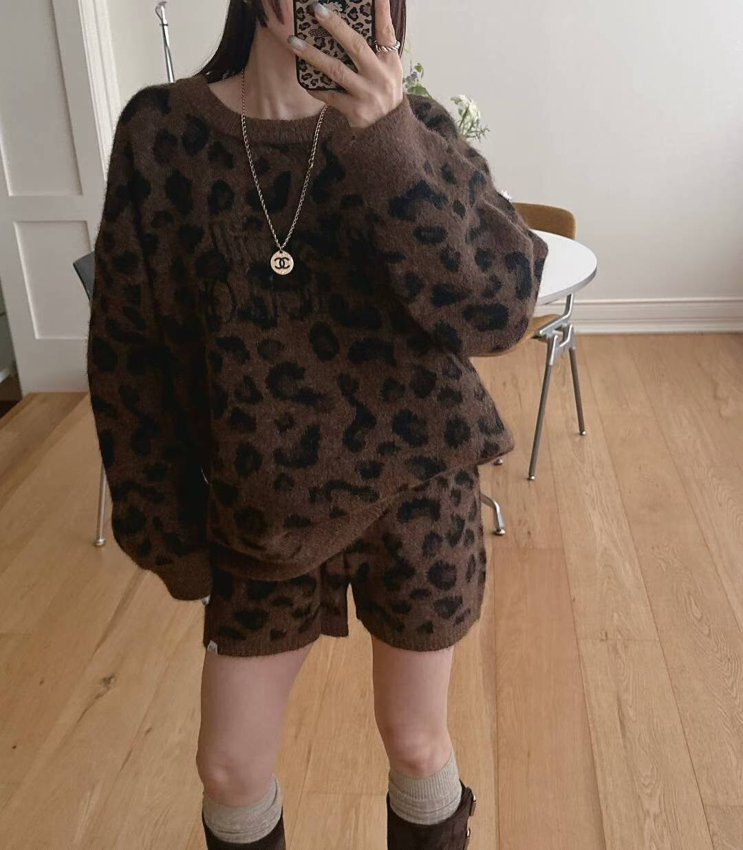 豹紋印字羊毛衣