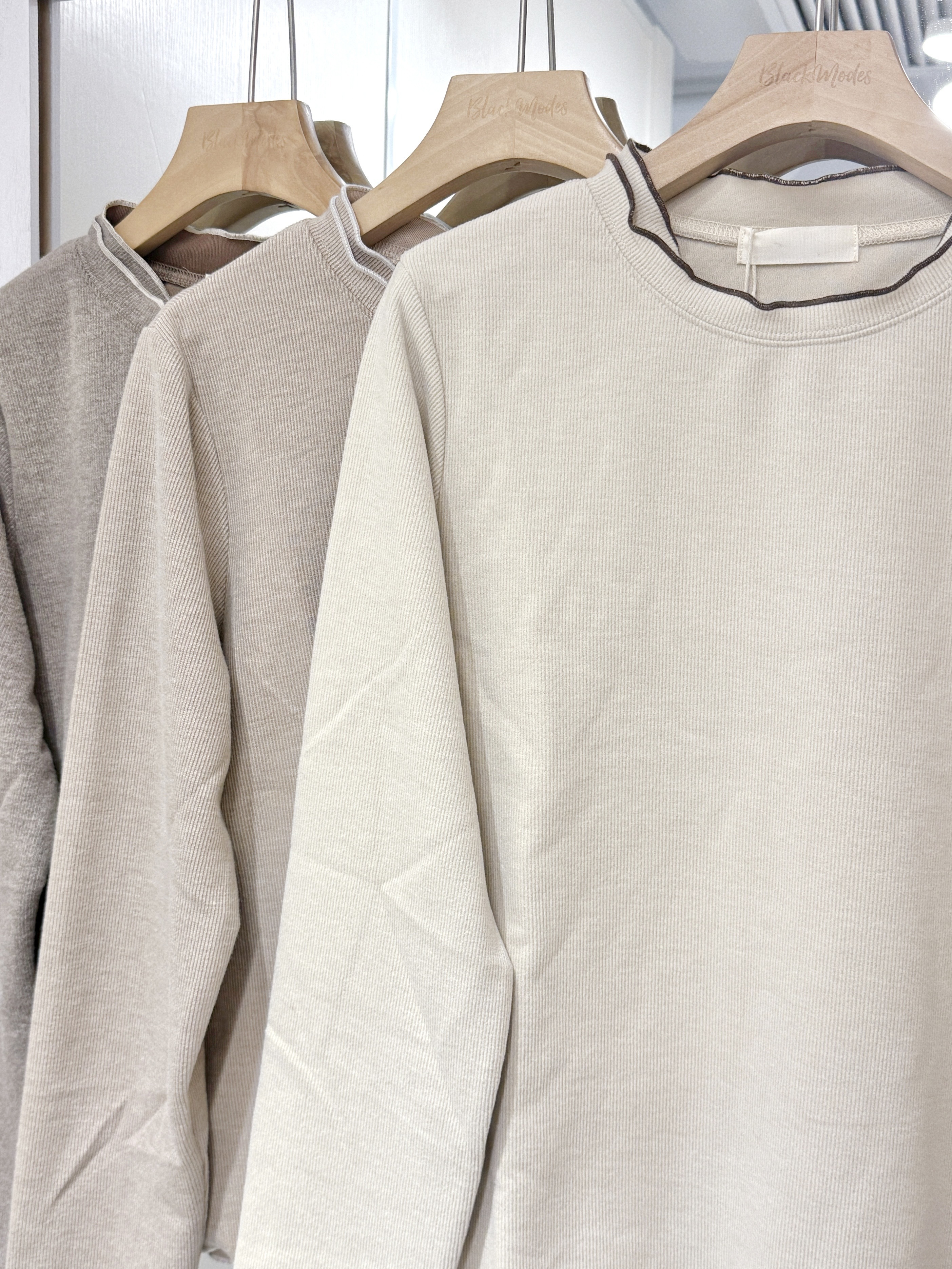 （停產）EA1190 | 大地色系雙層波浪ruffle邊上衣˖⸝⸝⸝✧˚🦔⋆