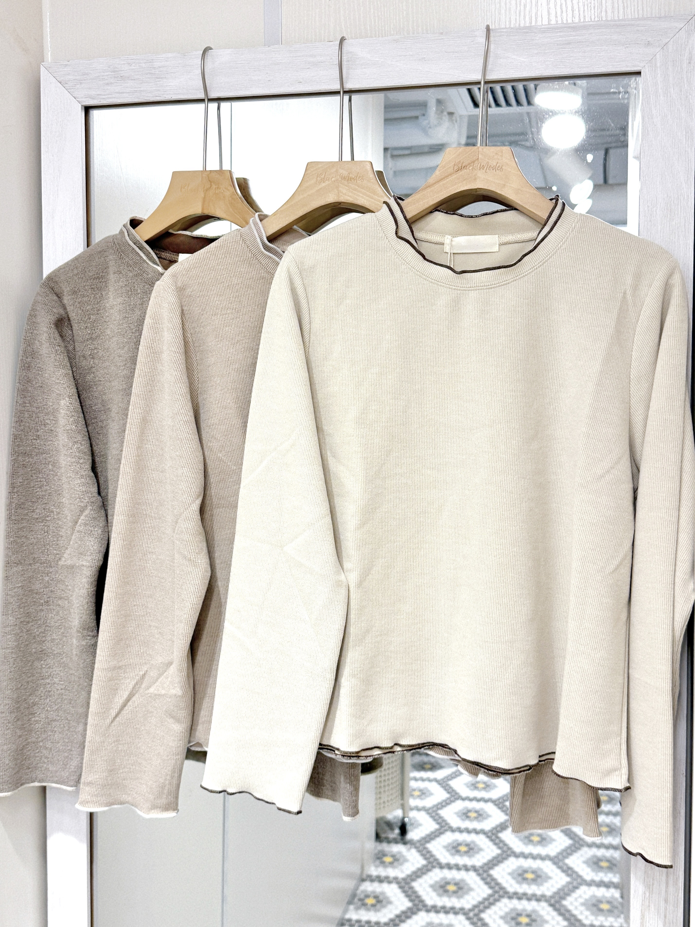 （停產）EA1190 | 大地色系雙層波浪ruffle邊上衣˖⸝⸝⸝✧˚🦔⋆