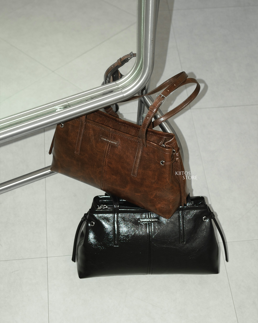 【預購】Charles & Keith 小CK Noane 復古油蠟皮腋下包 皮繩結 肩背包 側背包 黑色 咖啡色