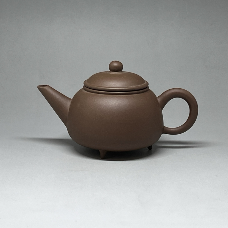 茶香自在】1980年代三足紫砂壺中國宜興款120 C.C.