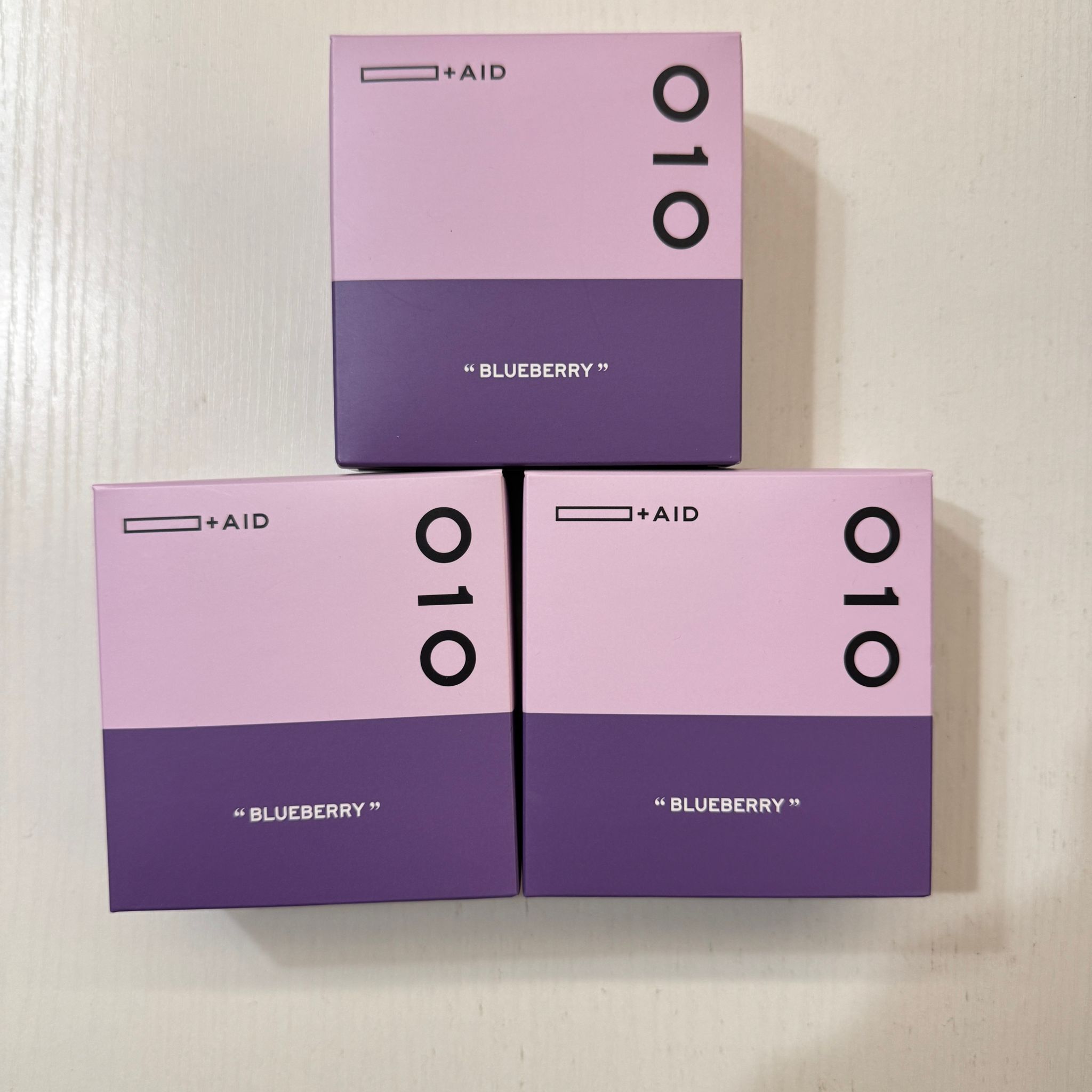 關鍵字L9. 日本+AID 010 eye $299盒 (打+2 $499)