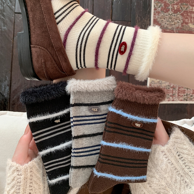 《6486》♾️水貂毛秋冬撞色條紋襪