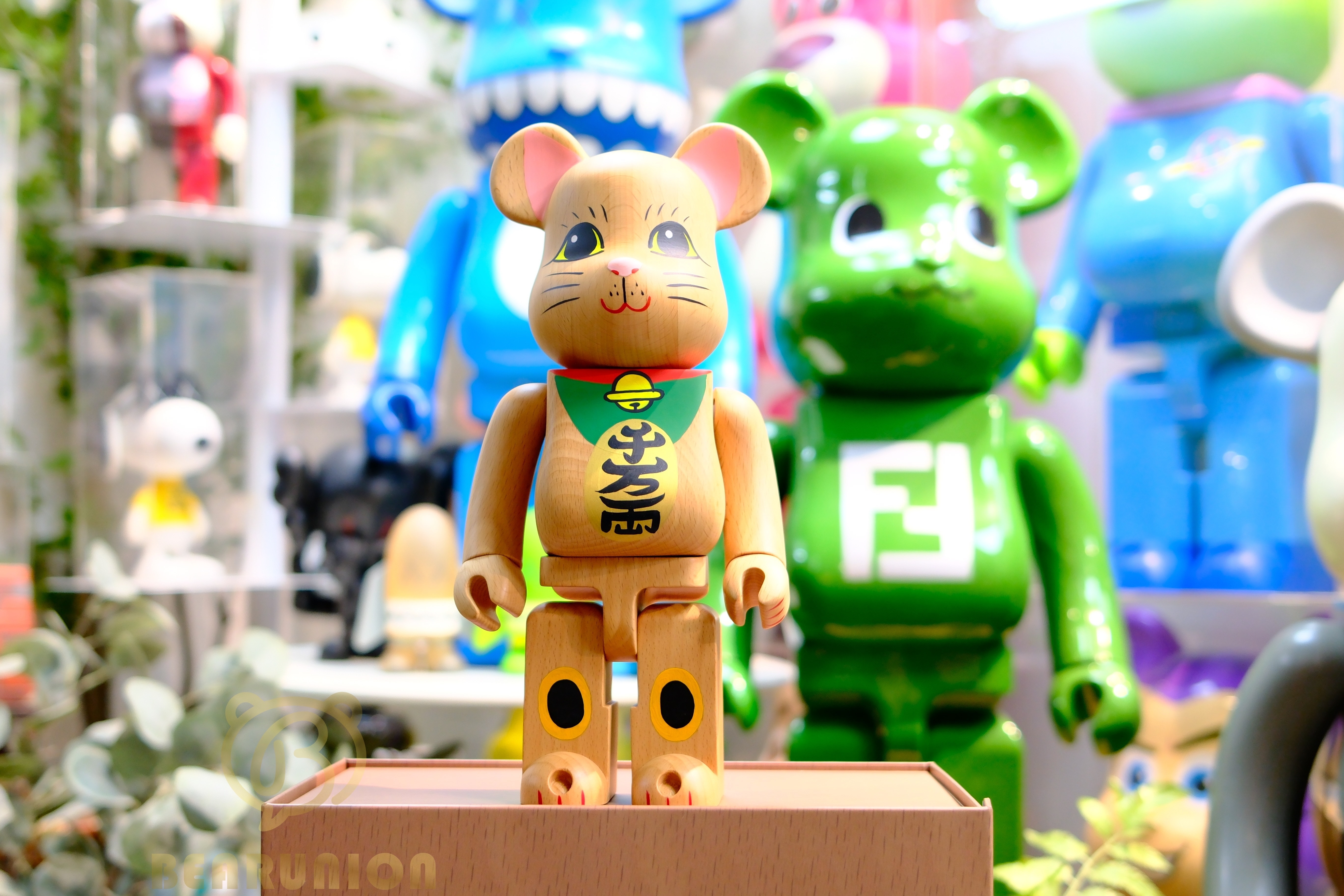 🥇現貨🥇Bearbrick 400% カリモク招き猫