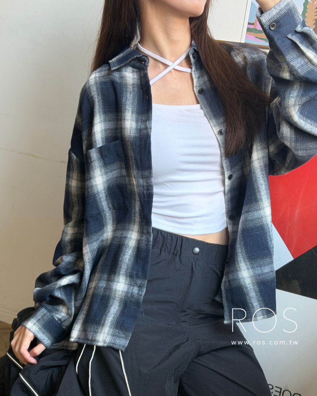 格紋短版長袖襯衫 深藍