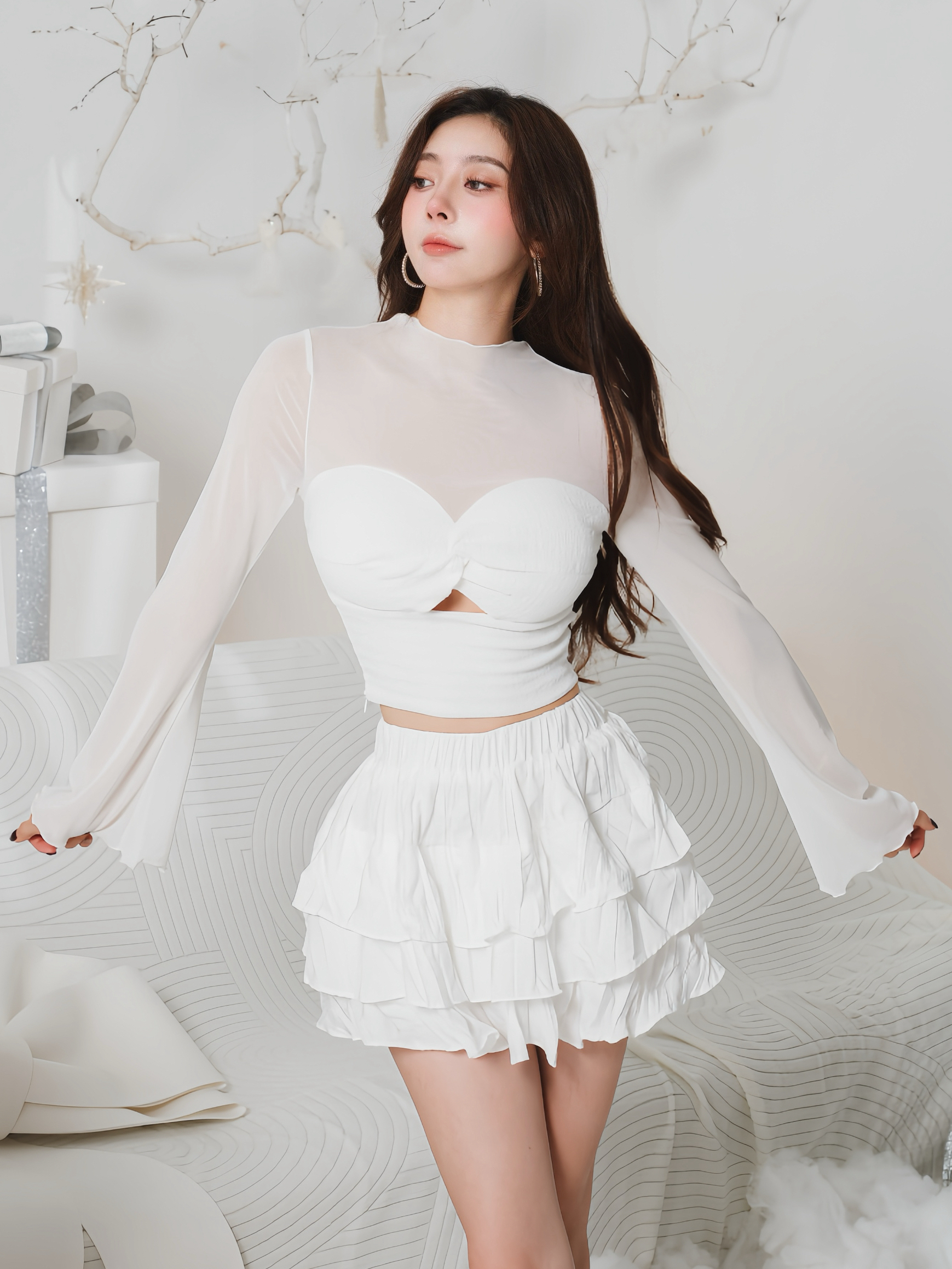 🤍網紗拼接扭結鏤空上衣（白色均碼）