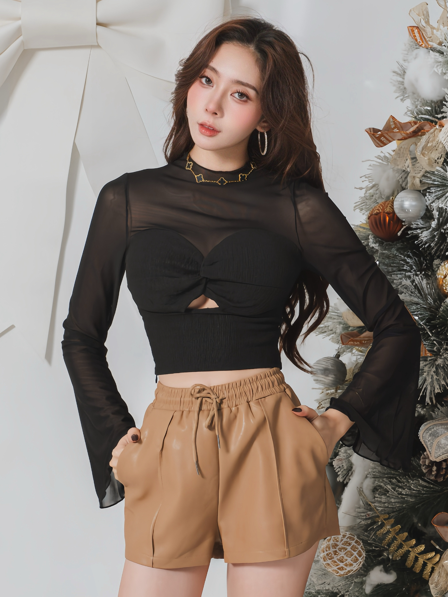 🤍網紗拼接扭結鏤空上衣（黑色均碼）