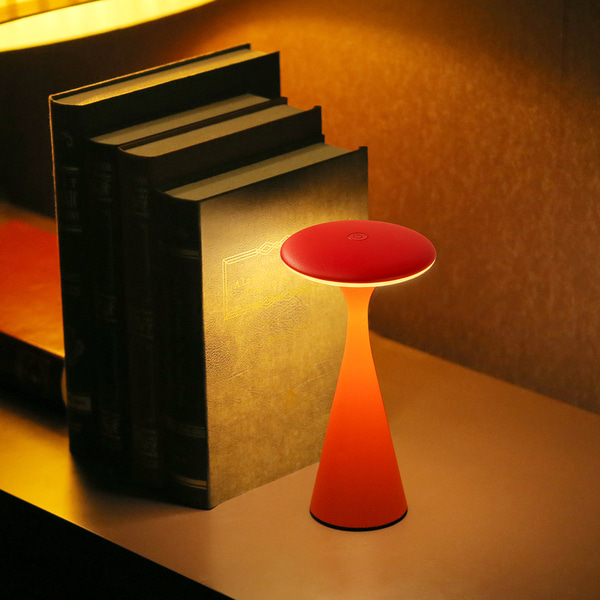 JENNIFEROOM | Space Tower 無線觸控桌燈💡