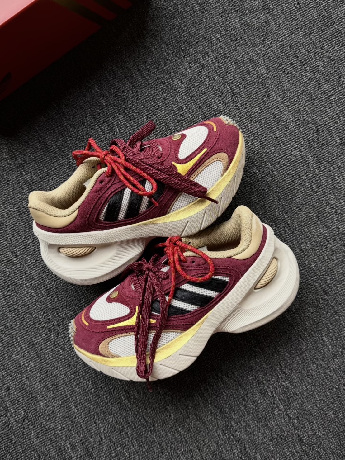 ADIDAS ORIGINALS ADIZERO GOUKANA 2026馬年限定🐎