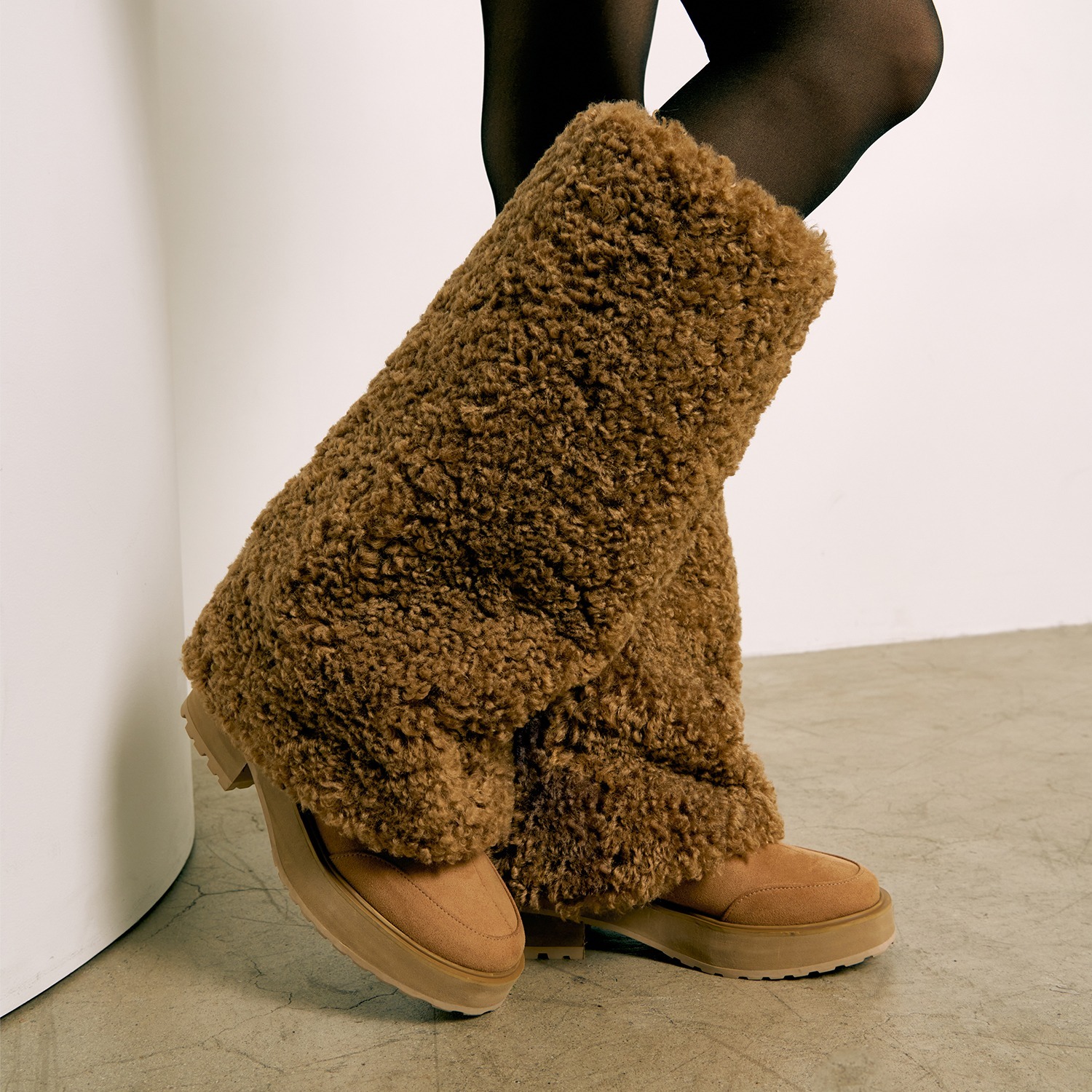 KHIHO FUR LEG WARMER CHUNKY BOOTS