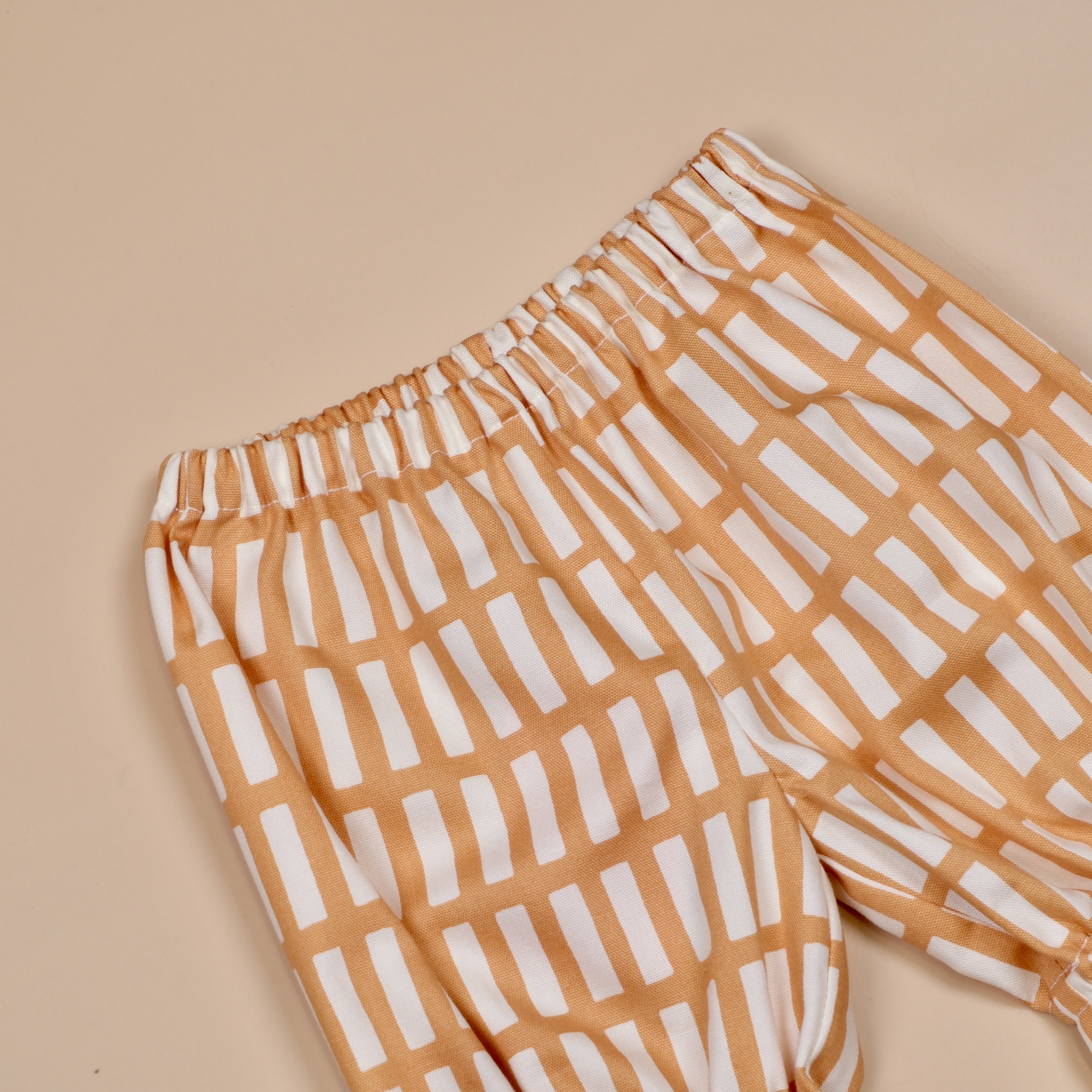 小步日常系列 ❖ 長格橘橙色 ❖ 手作及膝短褲