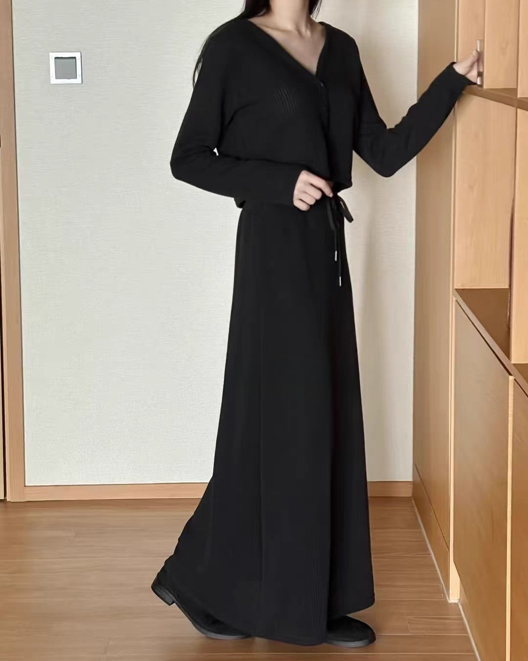 RIFF 慵懶感坑條針織兩件式套裝 （上衣+長裙）