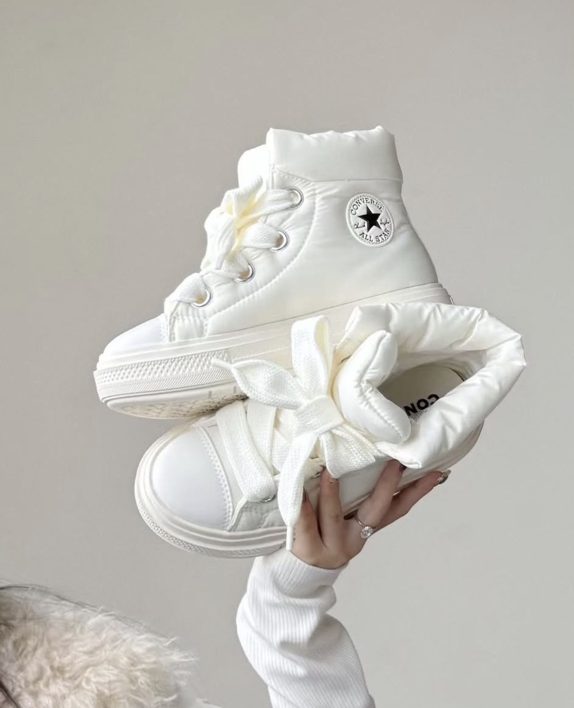 <穿靴的人先享受冬天👢> Converse ELEMENTS BOOT 蓬蓬短靴 雪白🤍