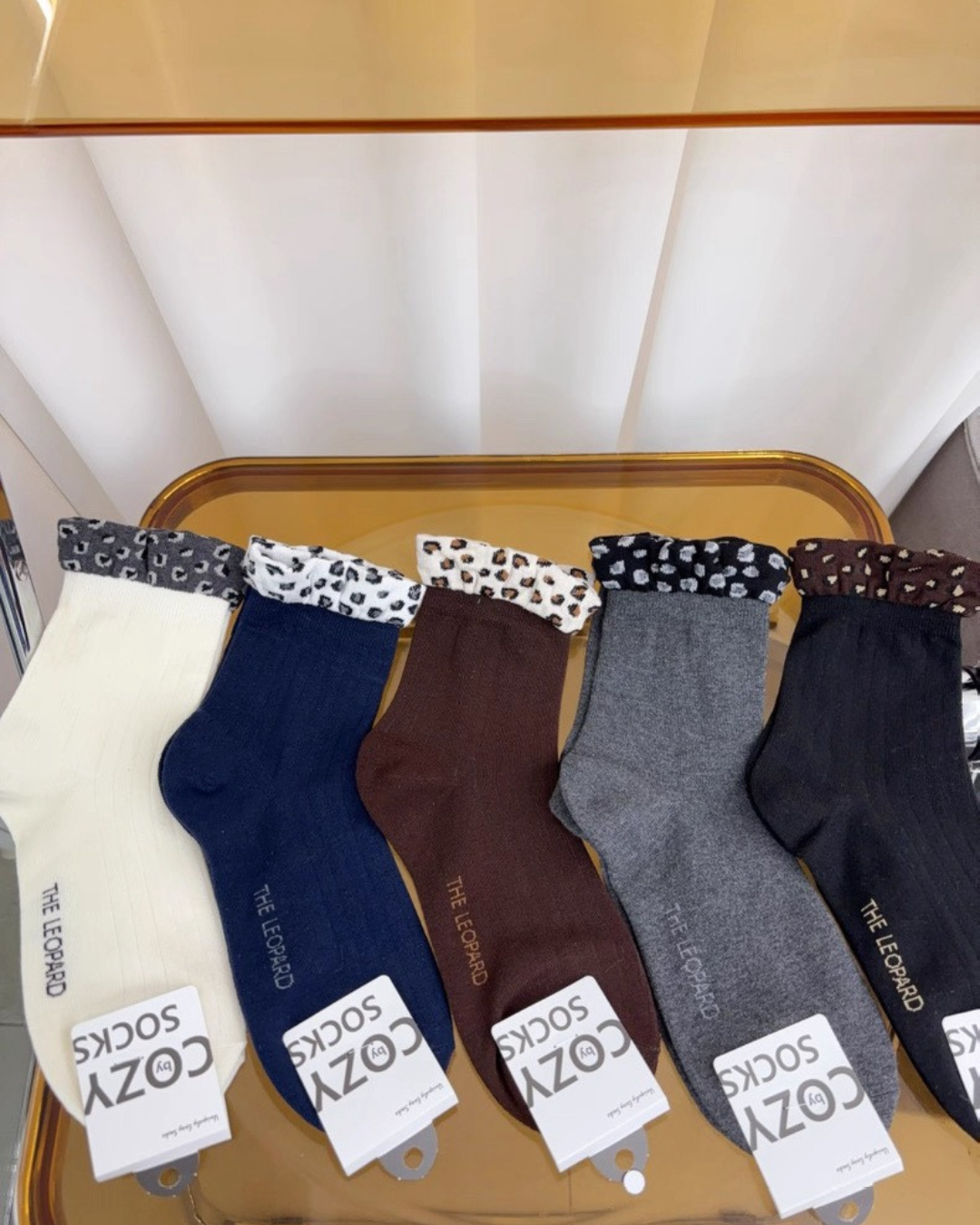 COZY 拼色豹紋花邊中筒襪