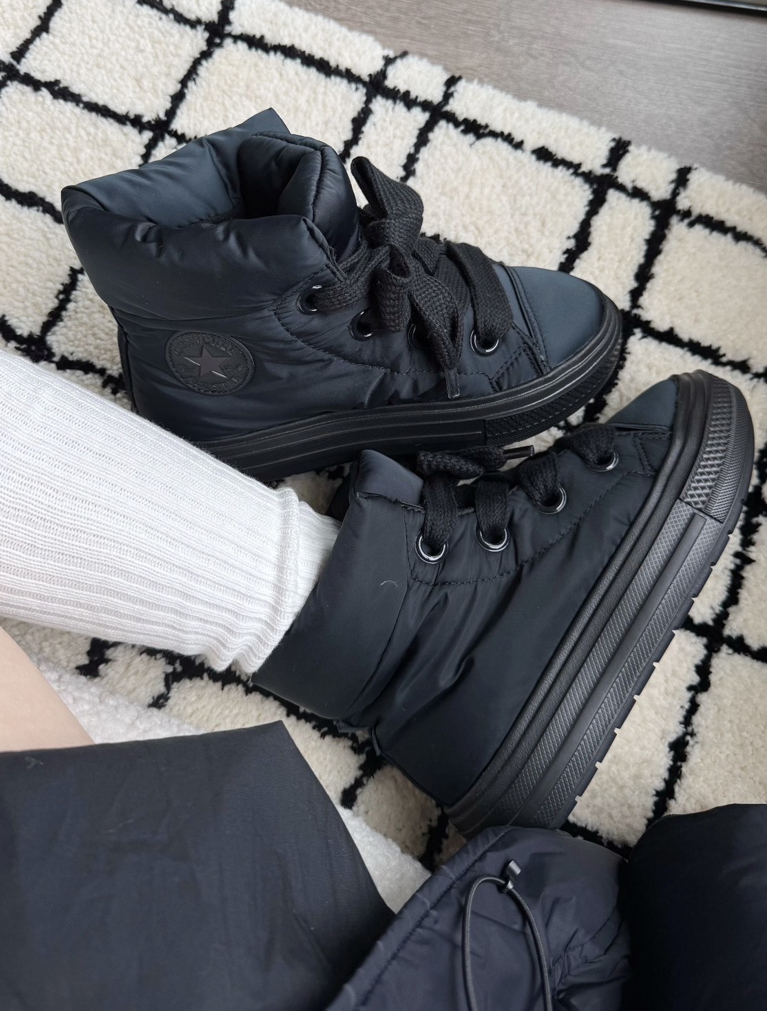 <穿靴的人先享受冬天👢> Converse ELEMENTS BOOT 蓬蓬短靴 黑天鵝🖤🦢