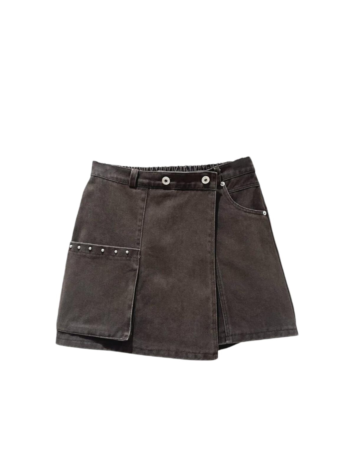 A13  #23666  洗水側袋打釘短褲 -  啡色