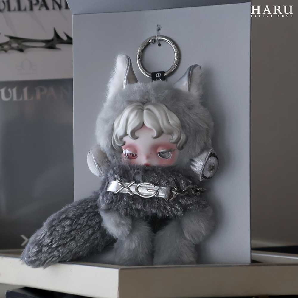 日本限定 POPMART 泡泡瑪特 POP MART SKULLPANDA SP XG Plush Doll Pendant 毛絨公仔 搪膠臉 吊飾 吊卡 銀灰色