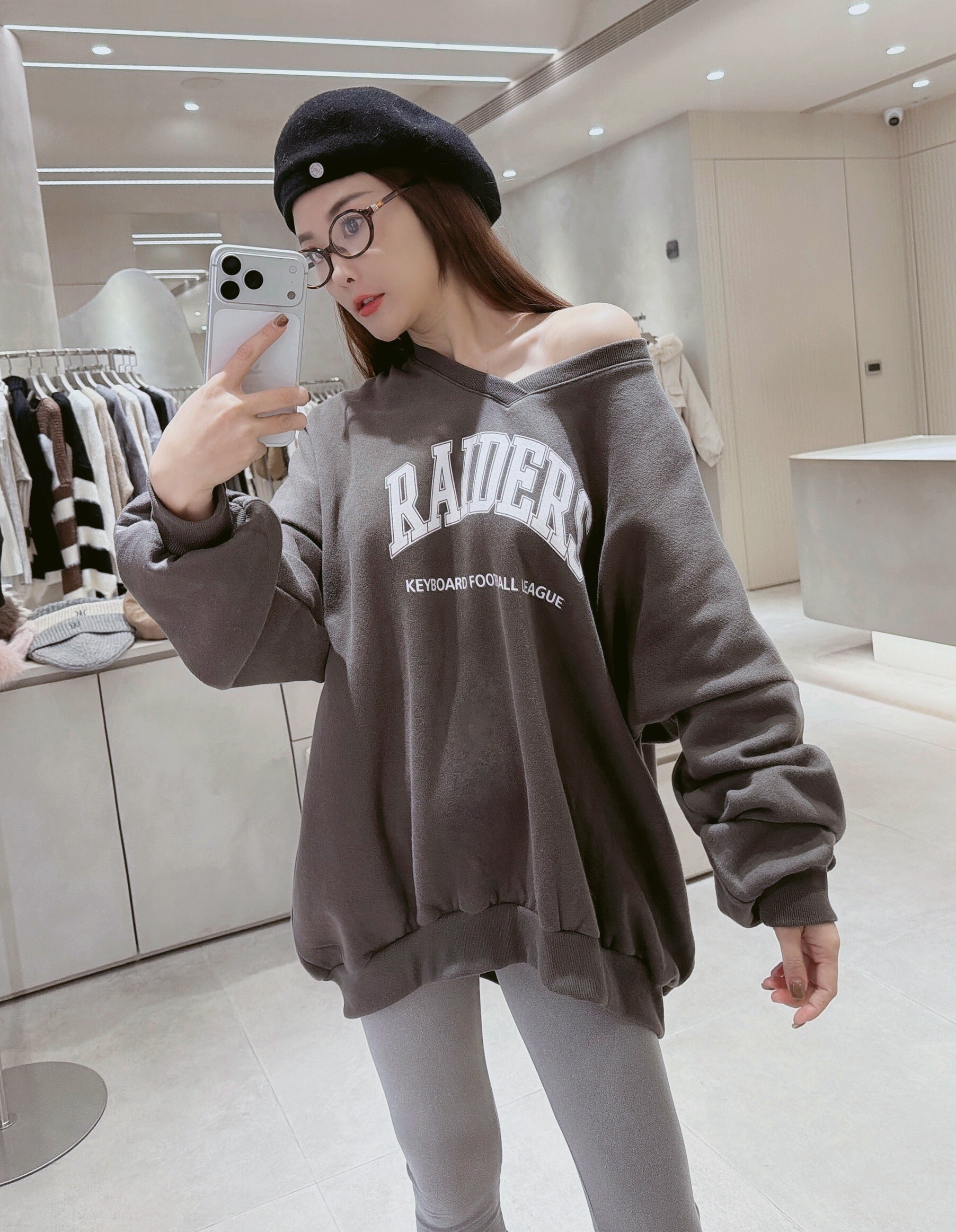 V領RAIDERS刷毛寬版棉衣