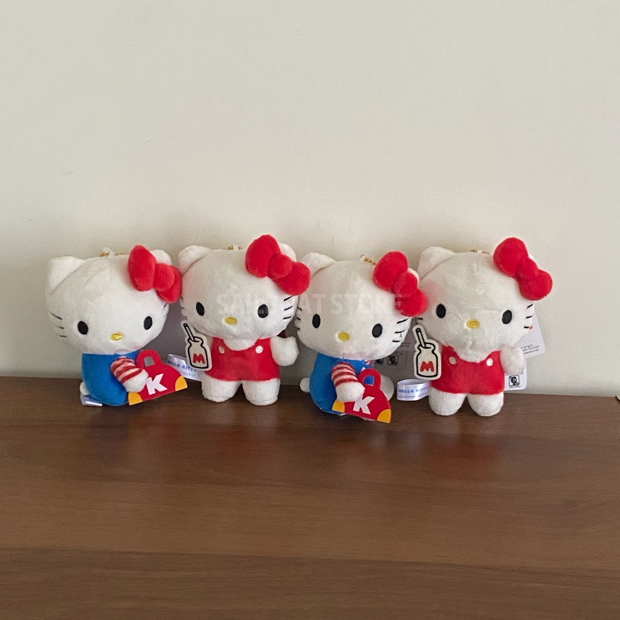 #預購 🇯🇵日本 70年代 復古凱蒂貓 Hello Kitty 吊飾娃娃