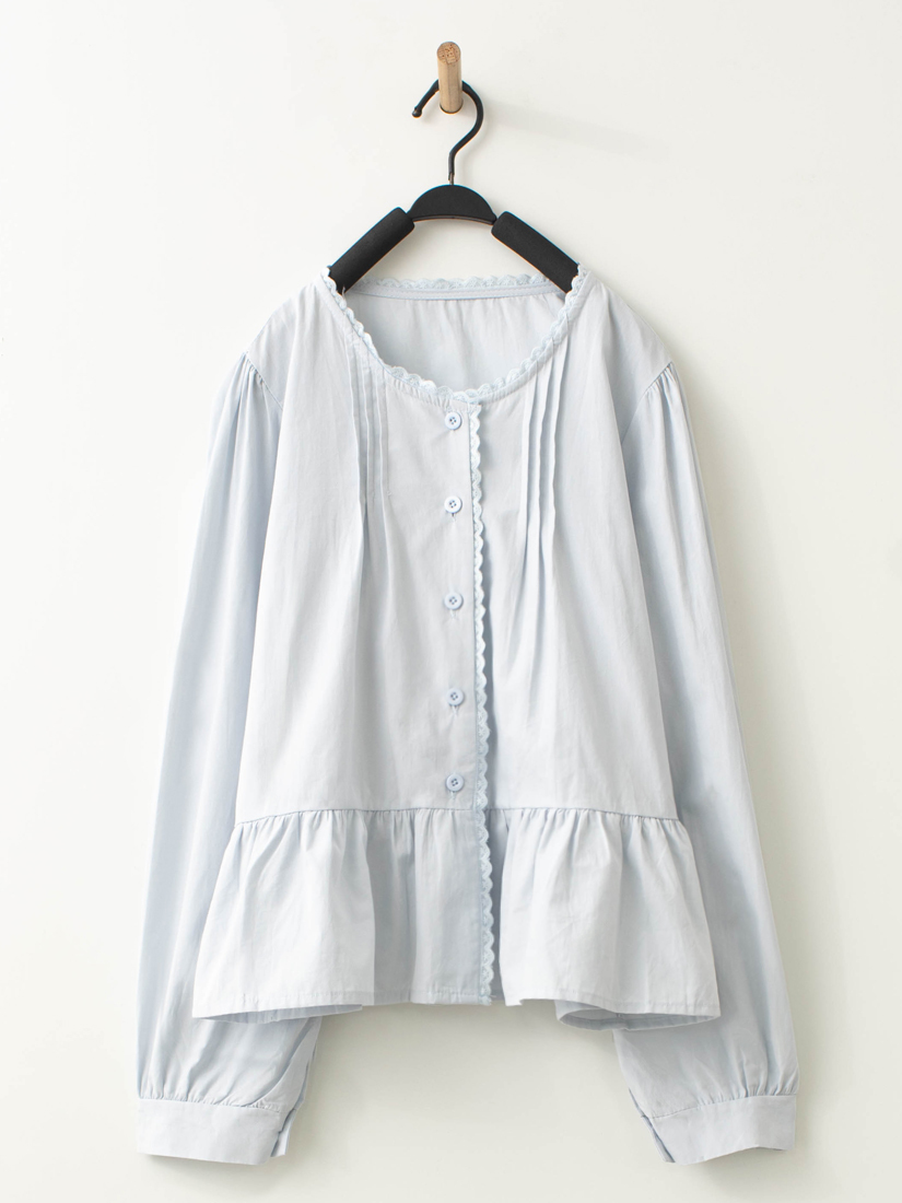 輕甜美領口壓褶出芽蕾絲腰剪接長袖上衣