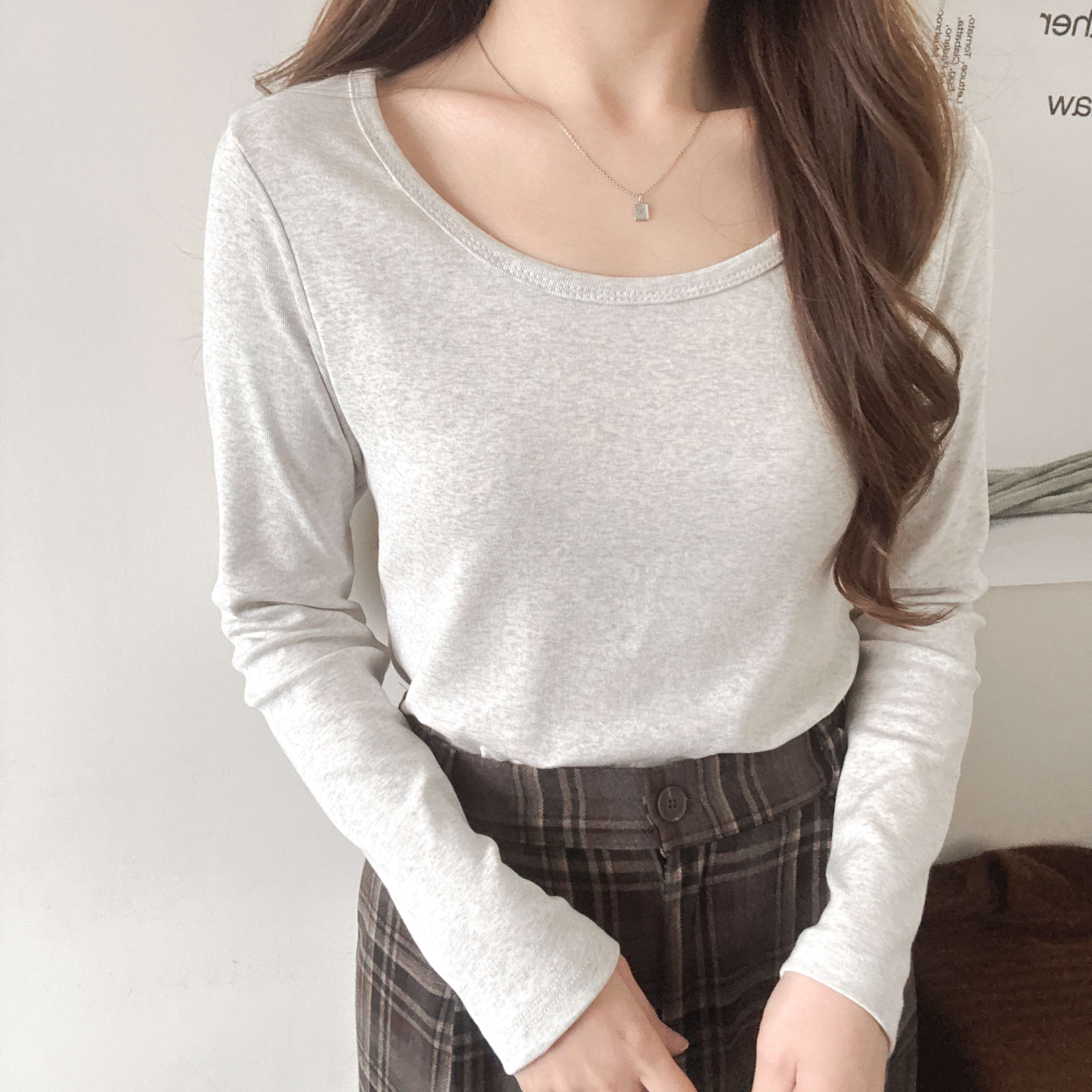 U領棉質Basic上衣