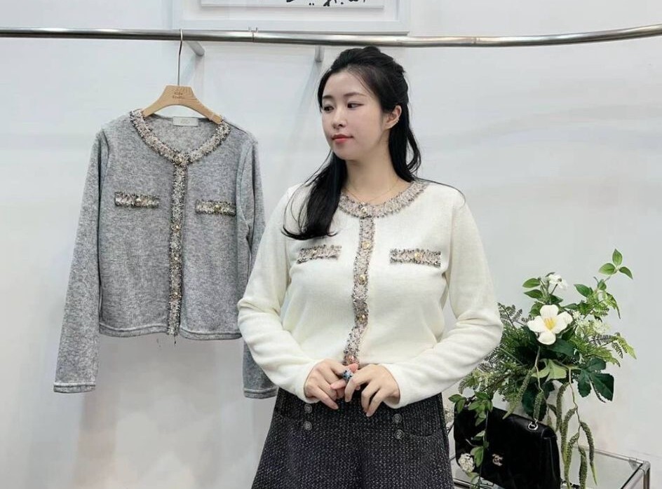 AB66 胸 40-54 長 21$349