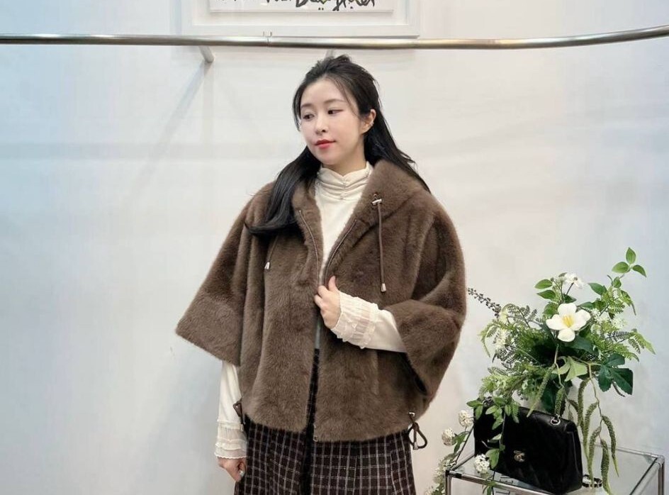 AB70 胸 54長 22$699