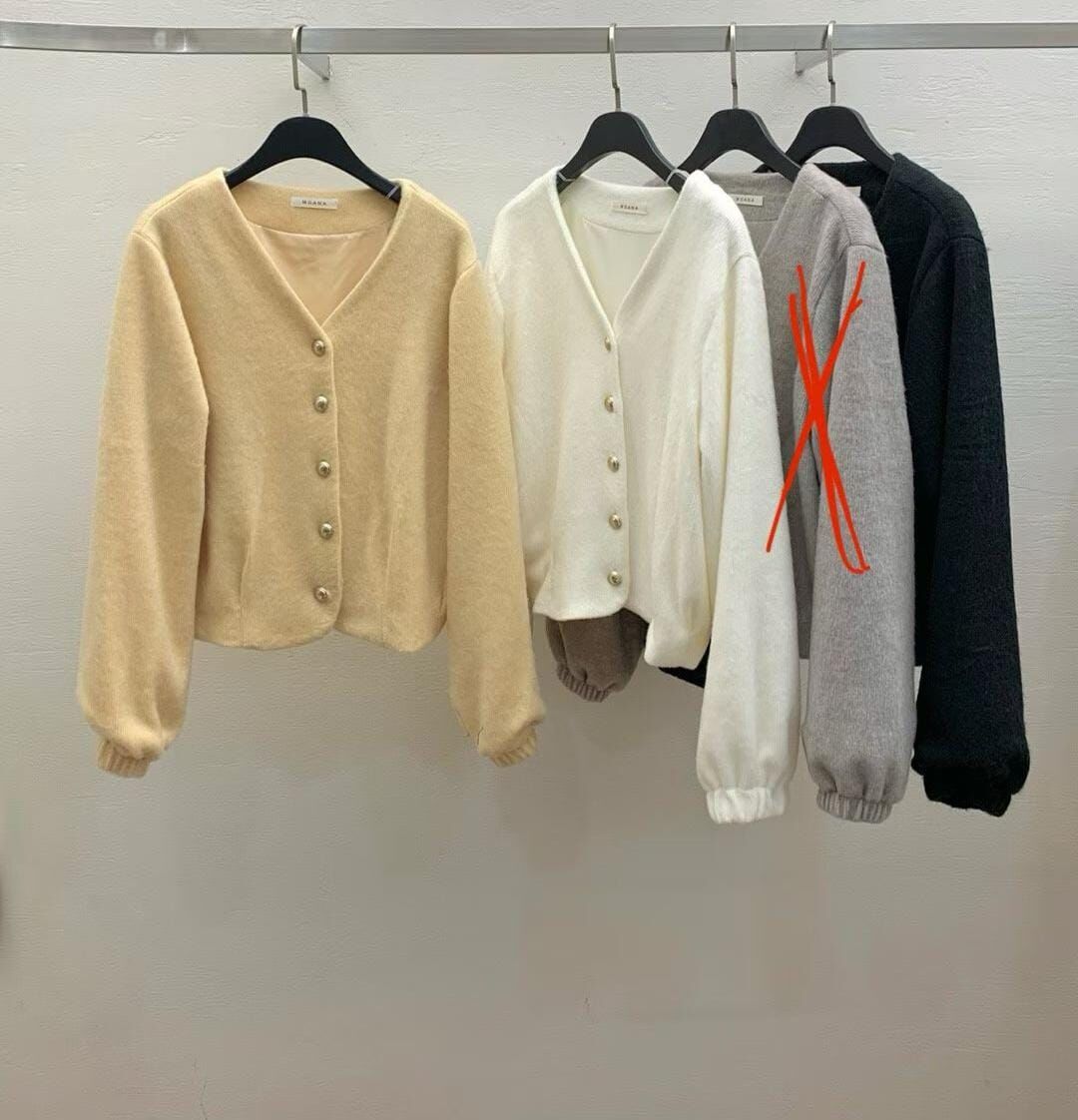 MK5206 優雅氣球袖金扣外套 *特價* (購物金不適用)